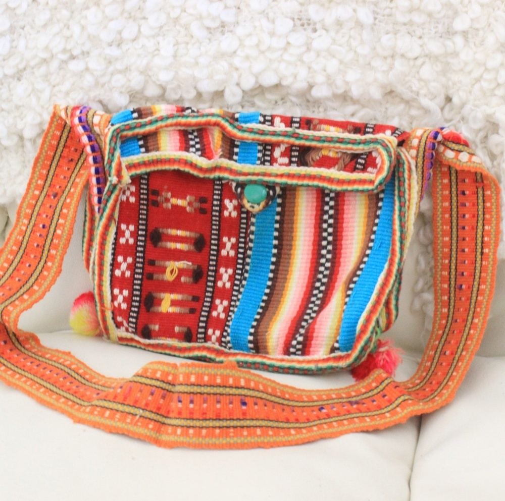 Peruvian woven small purse vintage